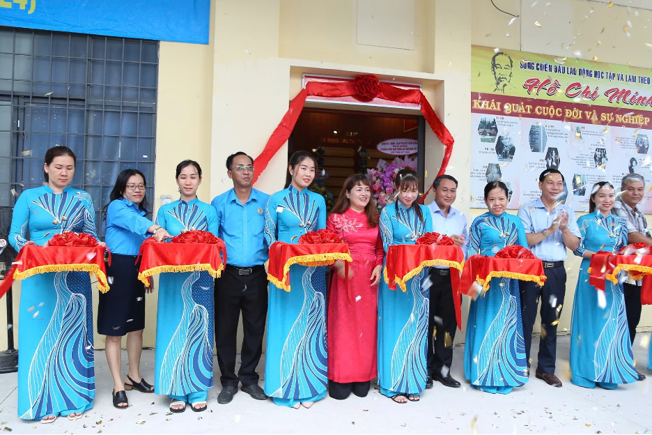 Ra mặt không gian văn hoá Hồ Chí Minh tại Nhà văn hoá lao động quận 7