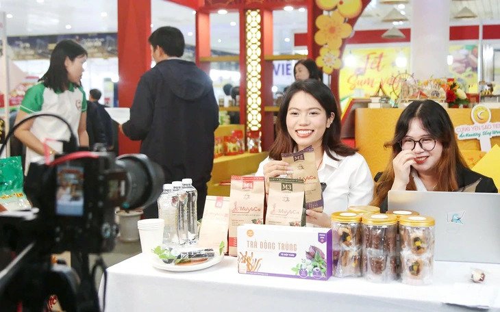 Cơ quan thuế rà soát gần 165.000 tài khoản bán hàng online, truy thu 747 tỉ đồng