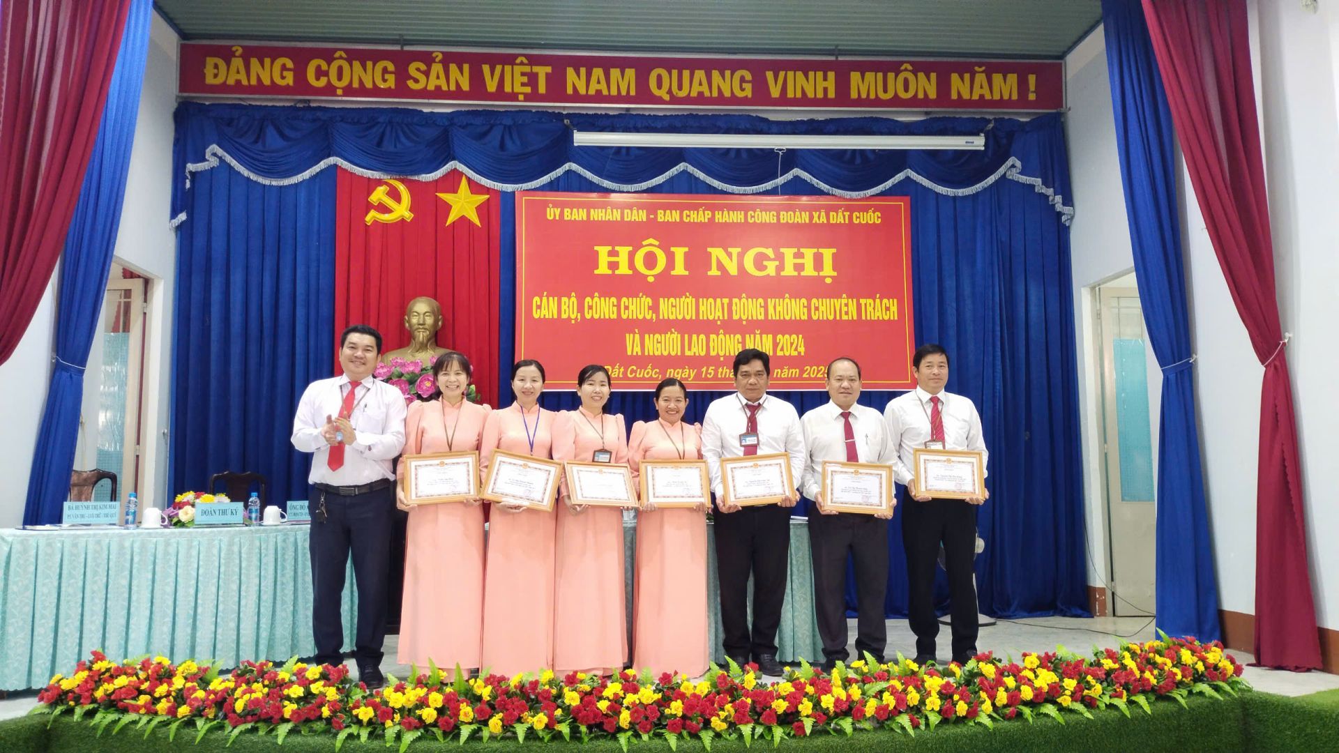 ĐẤT CUỐC TỔ CHỨC HỘI NGHỊ CÁN BỘ, CÔNG CHỨC, NGƯỜI HOẠT ĐỘNG KHÔNG CHUYÊN TRÁCH VÀ NGƯỜI LAO ĐỘNG NĂM 2024.