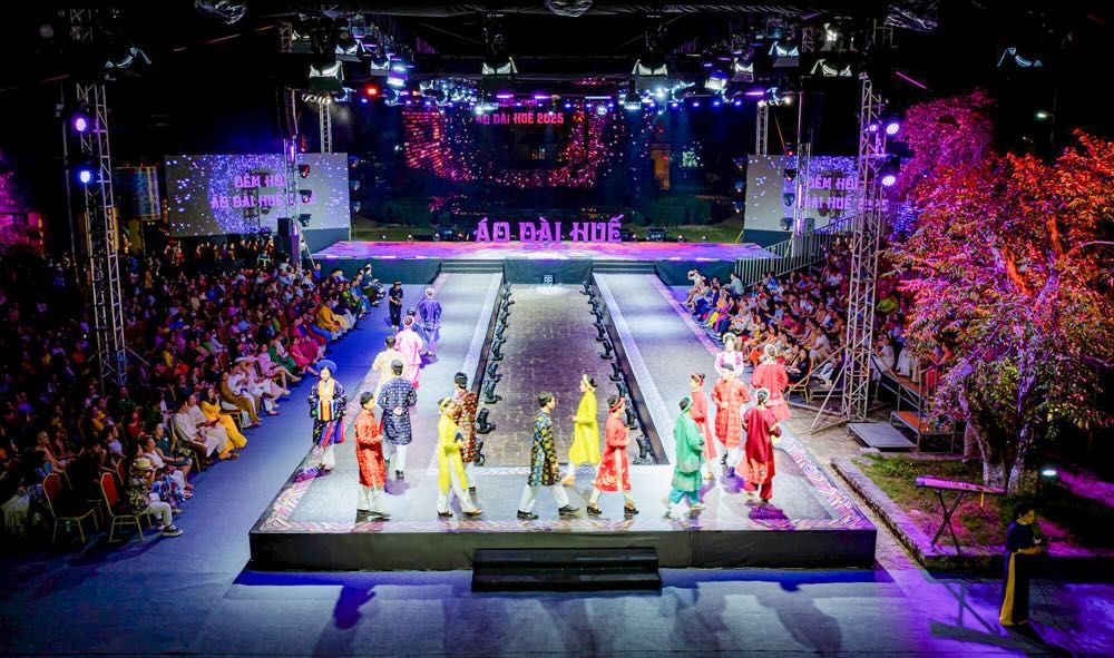 Festival Áo dài Huế 2025: Tôn vinh vẻ đẹp văn hóa Việt giữa lòng cố đô - Phần 5