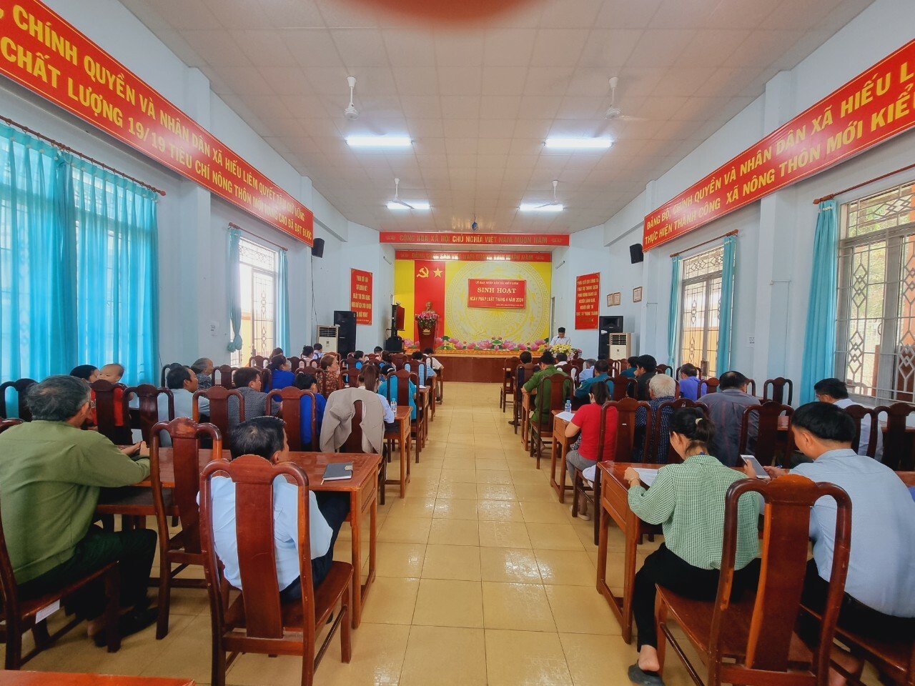 UBND xã Hiếu Liêm tổ chức sinh hoạt ngày pháp luật tháng 4