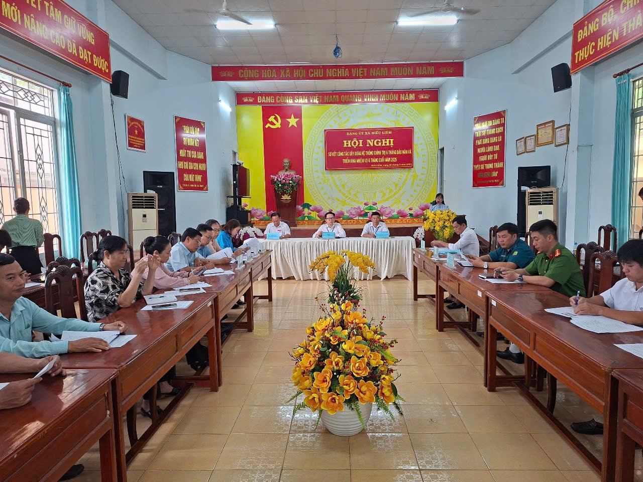 Đảng Ủy xã Hiếu Liêm tổ chức hội nghị sơ kết 6 tháng đầu năm 2025