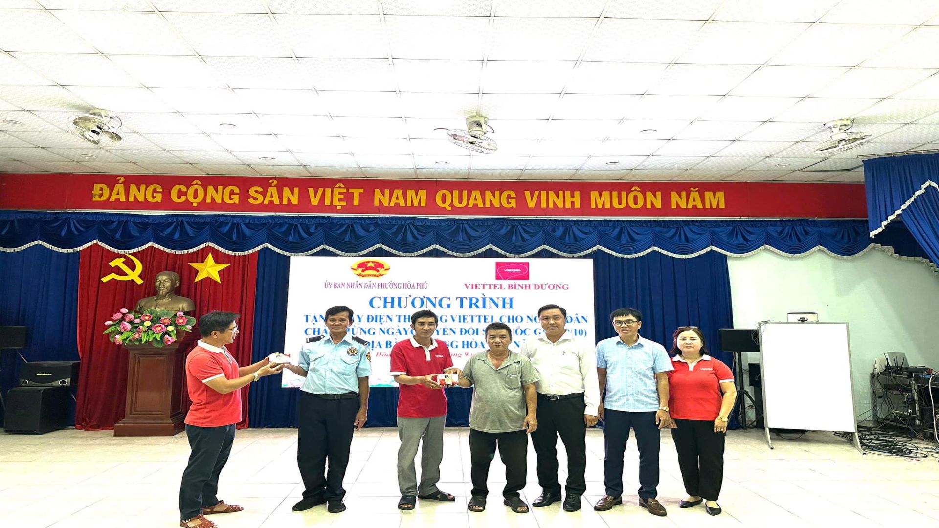 UBND phường Hòa Phú: Tổ chức các hoạt động hưởng ứng ngày chuyển đổi số Quốc gia 10/10