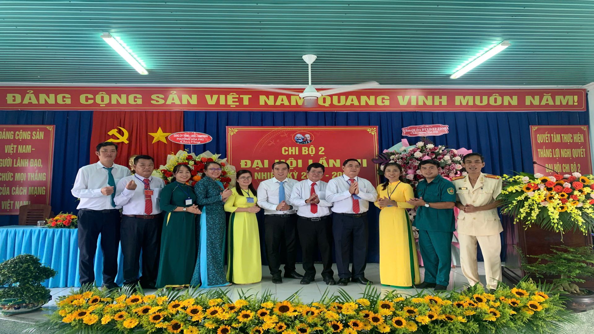 Phường Hòa Phú: Tổ chức thành công Đại hội Chi bộ trực thuộc Đảng bộ phường Hòa Phú Nhiệm kỳ 2025-2027