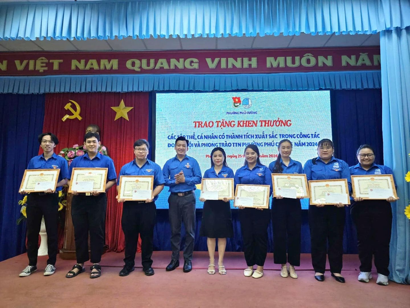 C:\Users\User\Downloads\Thư mục mới (2)\468333384_973142968193371_6239780754837602497_n.jpg