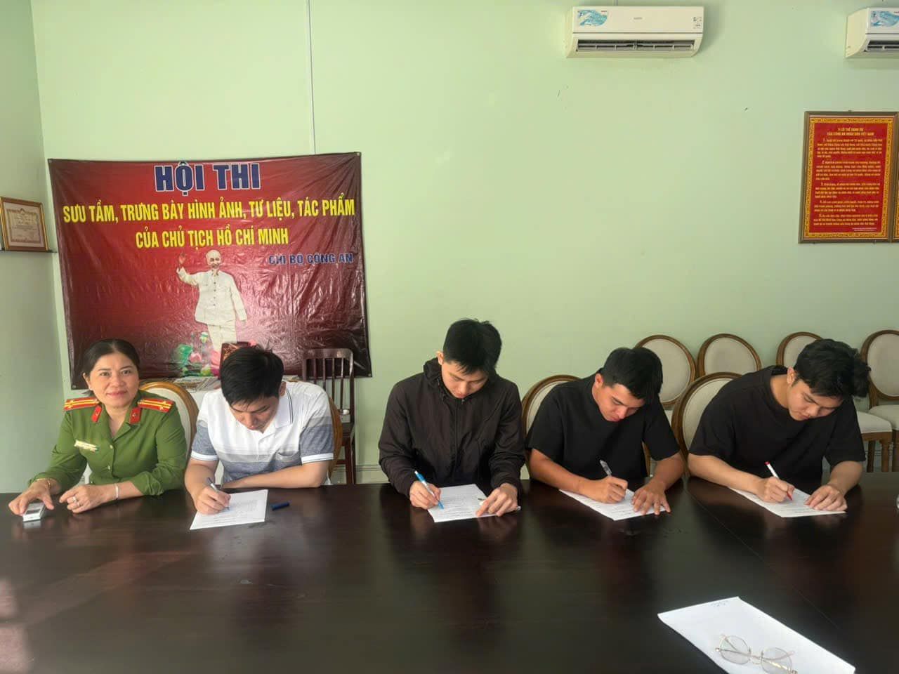 Không có mô tả ảnh.