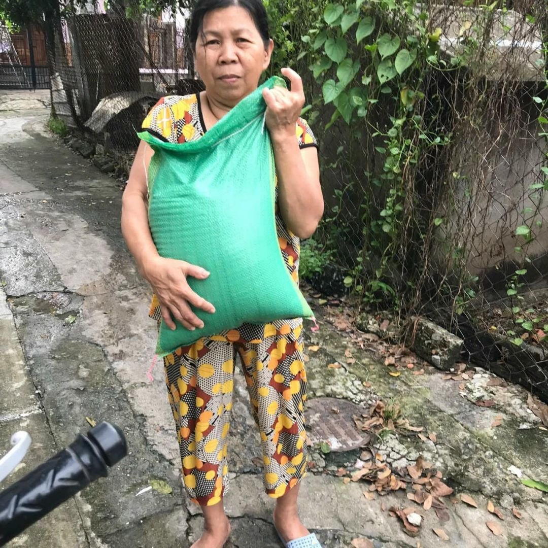 Có thể là hình ảnh về 1 người