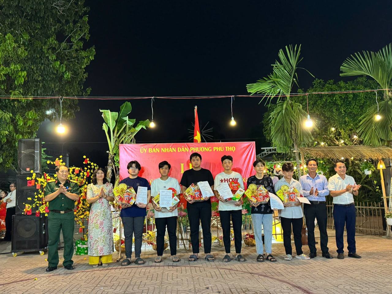 UBND phường Phú Thọ tổ chức Lễ trao lệnh gọi công dân nhập ngũ năm 2025 và chuỗi hoạt động "Mừng Đảng - Mừng Xuân" Ất Tỵ