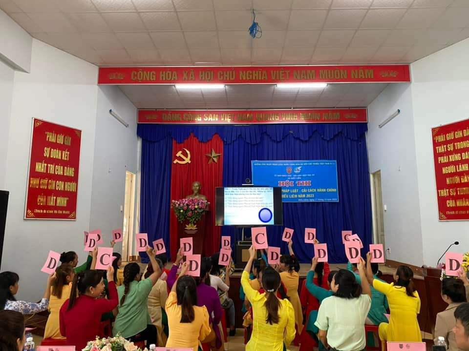 UBND - Hội LHPN xã Tổ chức Hội thi Phụ nữ tìm hiểu pháp luật - Cải cách hành chính xã Hiếu Liêm năm 2023
