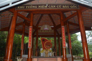 Khu tưởng niệm Căn cứ Bàu Gốc