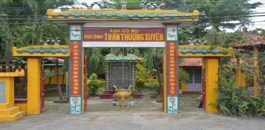 Mộ cổ Đức ông Trần Thượng Xuyên