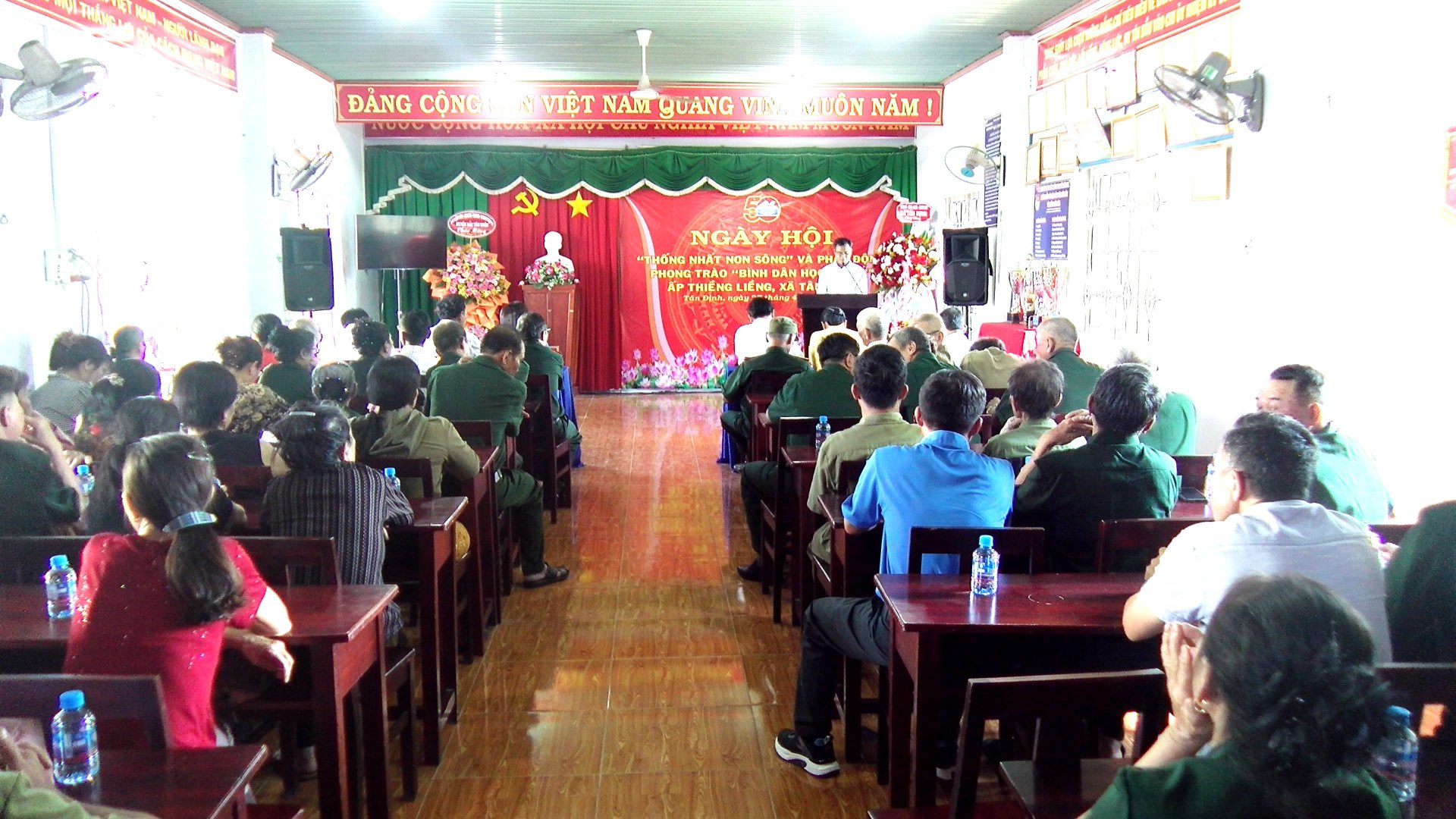 Xã Tân Định tổ chức Ngày hội Thống nhất non sông và phát động phong trào Bình dân học vụ số