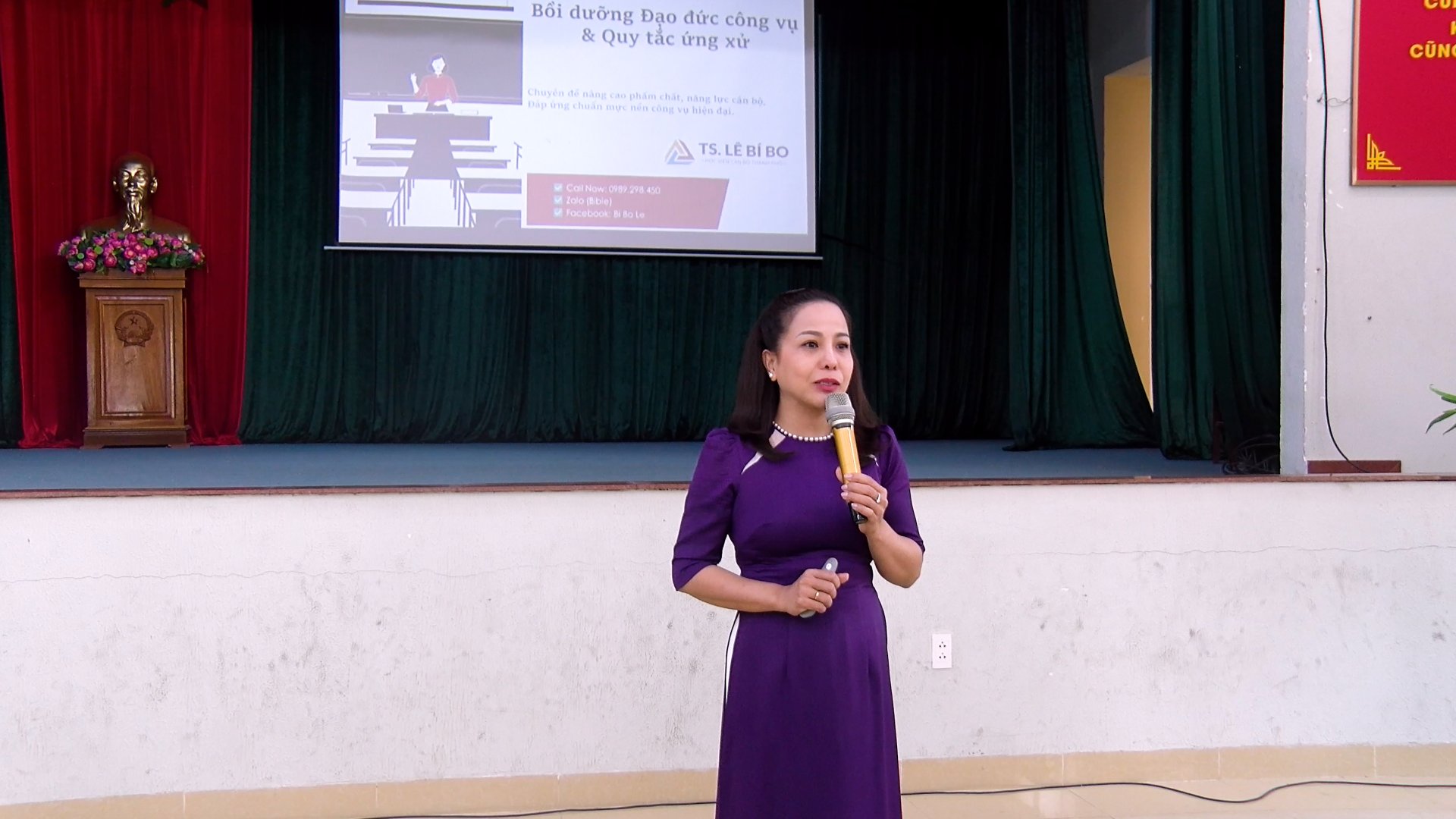 Bắc Tân Uyên tổ chức lớp bồi dưỡng đạo đức công vụ và quy tắc ứng xử của cán bộ công chức, viên chức năm 2025