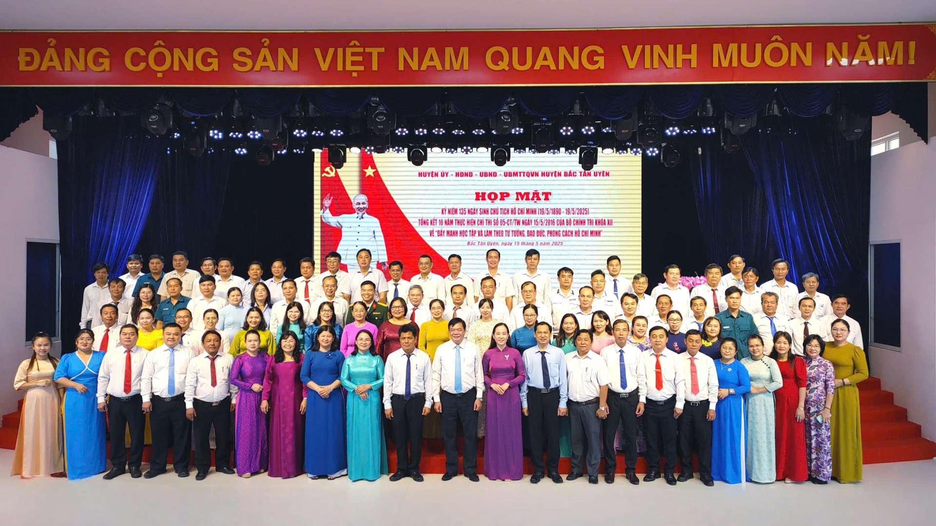 Huyện Bắc Tân Uyên họp mặt kỷ niệm 135 năm Ngày sinh Chủ tịch Hồ Chí Minh