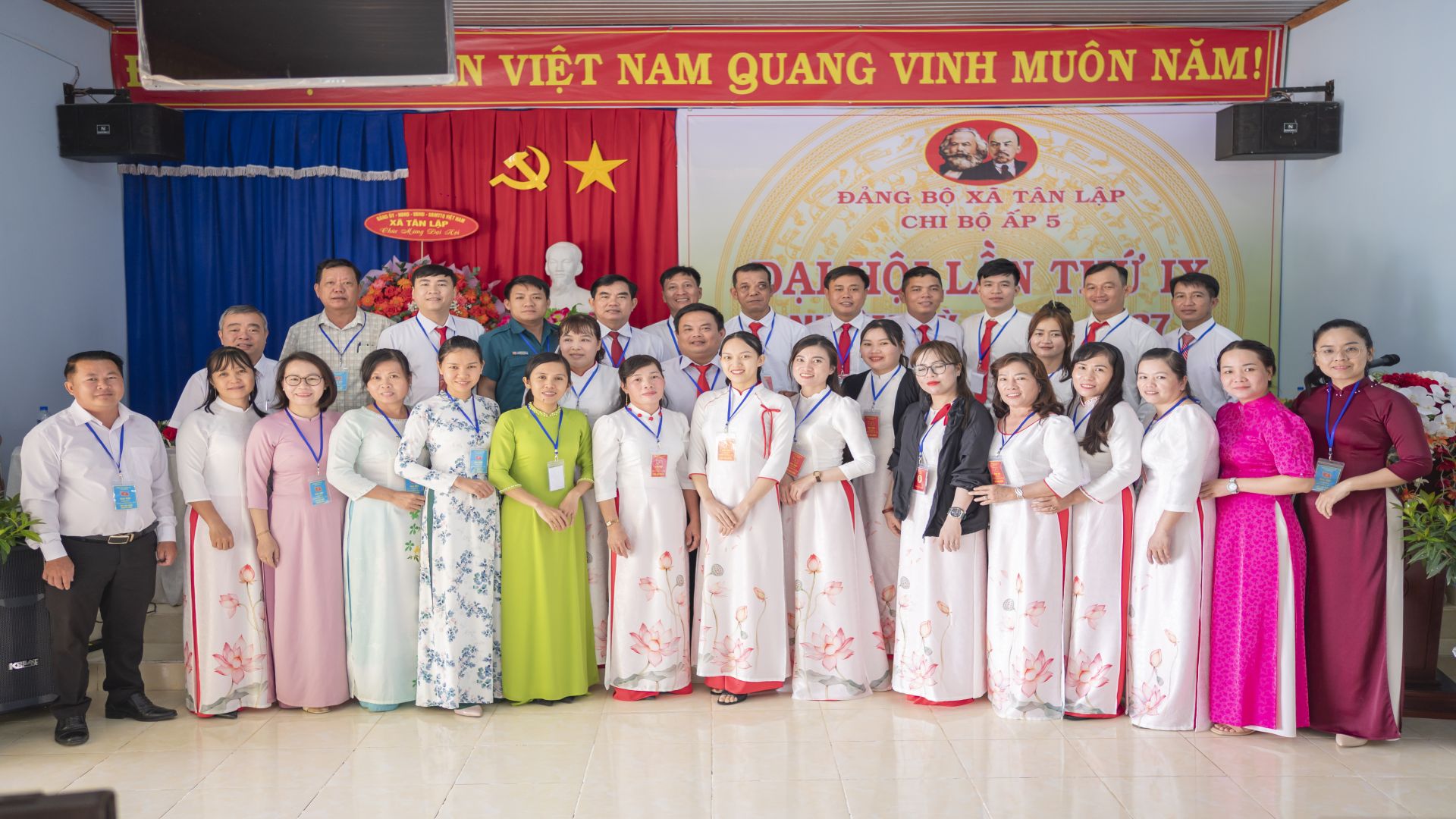 CHI BỘ ẤP 5 XÃ TÂN LẬP TỔ CHỨC THÀNH CÔNG ĐẠI HỘI ĐIỂM CHI BỘ NHIỆM KỲ 2025-2027