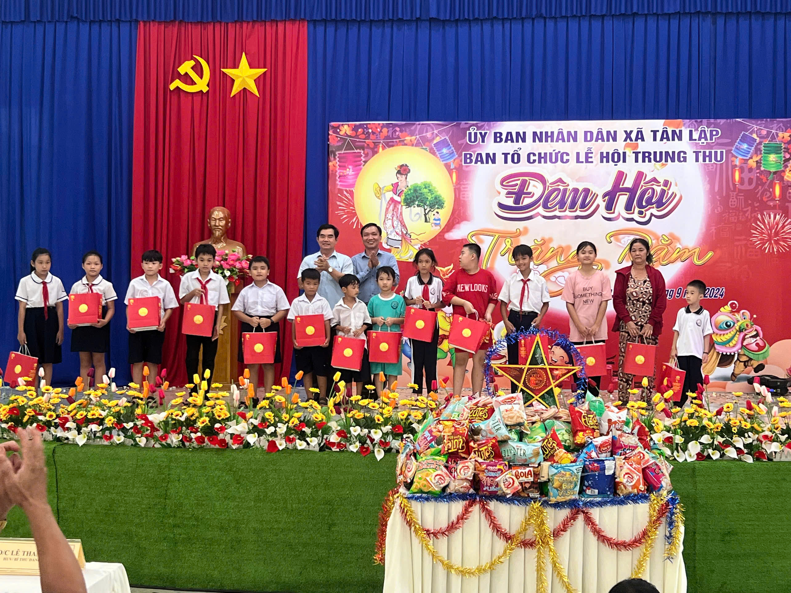 XÃ TÂN LẬP TỔ CHỨC LỄ HỘI TẾT TRUNG THU CHO TRẺ EM TRÊN ĐỊA BÀN XÃ TÂN LẬP NĂM 2024