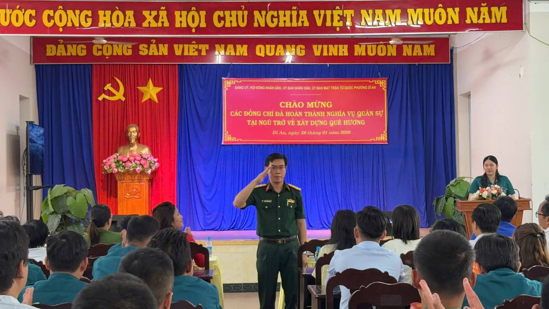 C&oacute; thể l&agrave; h&igrave;nh ảnh về c&aacute;i bục v&agrave; văn bản cho biết 'ƯỚC CỘNG HOA X&Atilde; HỘI CHỦ NGHĨA VIỆT NANLMUON NĂM ĐẢNG CỌNG SẢN VI&Ecirc;T NAM QUANG VINH MUON NAM Đ&Aacute;NGU IDONG BAN HHRHoйH CH&Agrave;O MỪNG C&Aacute;C Đ&Ocirc;NG CH&Iacute; HO&Agrave;N TH&Agrave;NH NGHĨA gUẢN sỰ TẠI NGƯ TAINOUTRDVEXAYDOUNG.EG TRỜ XAY DỰNG gue HƯƠNG DIA giy 28 th&aacute;ng 2ለ අරන: 2026 moe Bb'