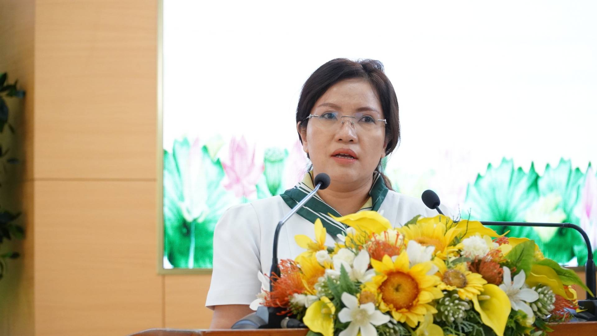 C&oacute; thể l&agrave; h&igrave;nh ảnh về c&aacute;i bục