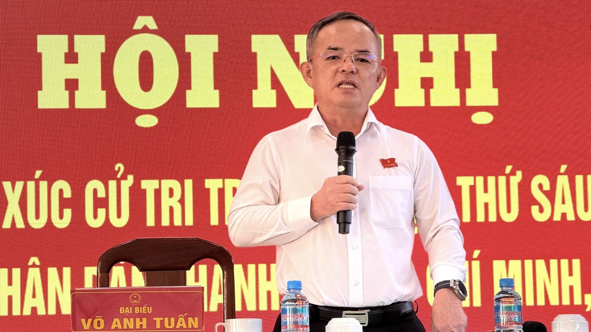 C&oacute; thể l&agrave; h&igrave;nh ảnh về &lrm;văn bản cho biết '&lrm;HỘI NWHI א H. X&Uacute;C CỬ TRI T H&Acirc;N ĐẠI BIỀU V&Otilde; ANH TUẤN H&Acirc;NANH TANH A NH THỨ S&Aacute;L أم أ MN&lrm;'&lrm;