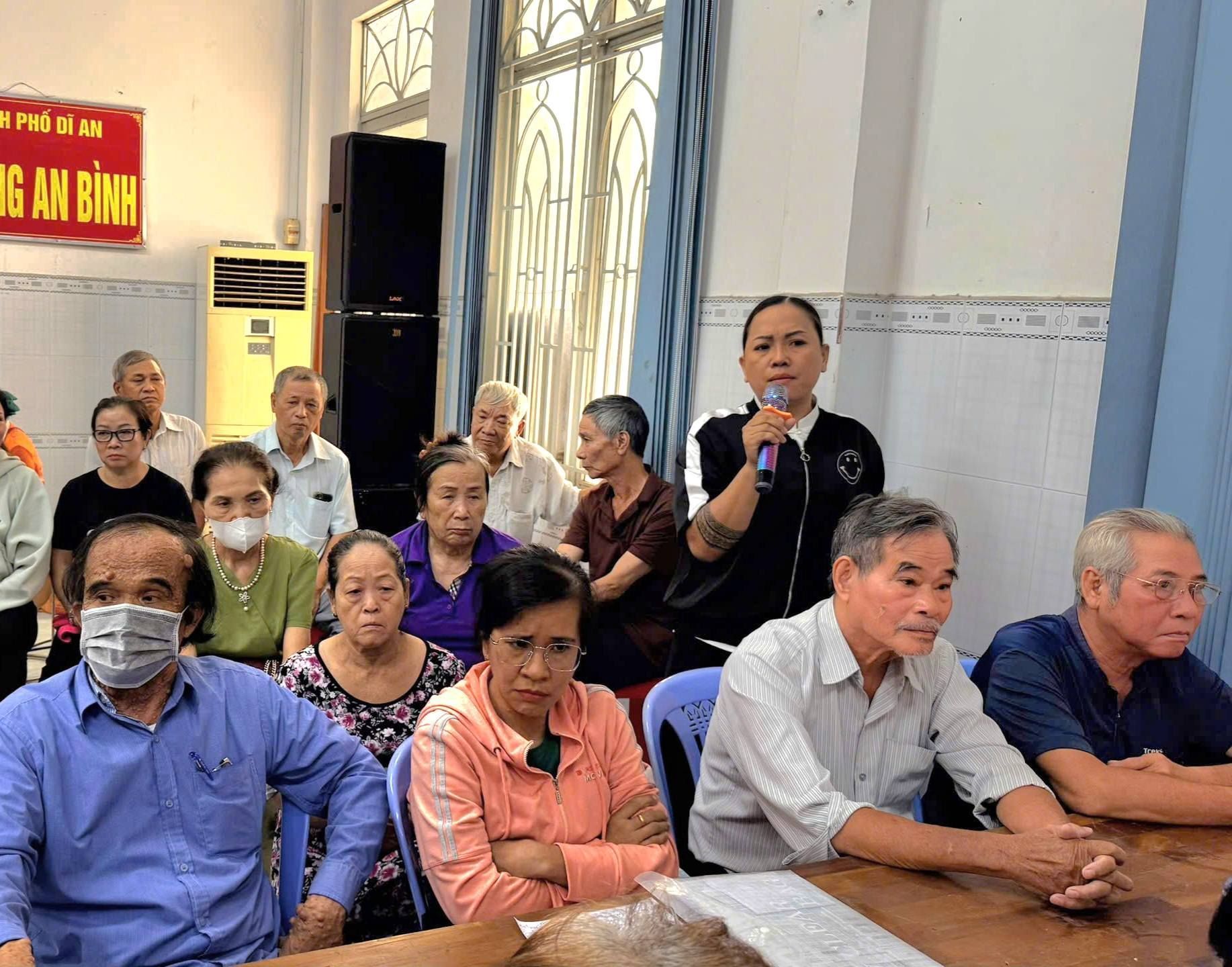 C&oacute; thể l&agrave; h&igrave;nh ảnh về một hoặc nhiều người, bệnh viện v&agrave; văn bản cho biết 'PHỐ D AN G AN B&Igrave;NH 野'