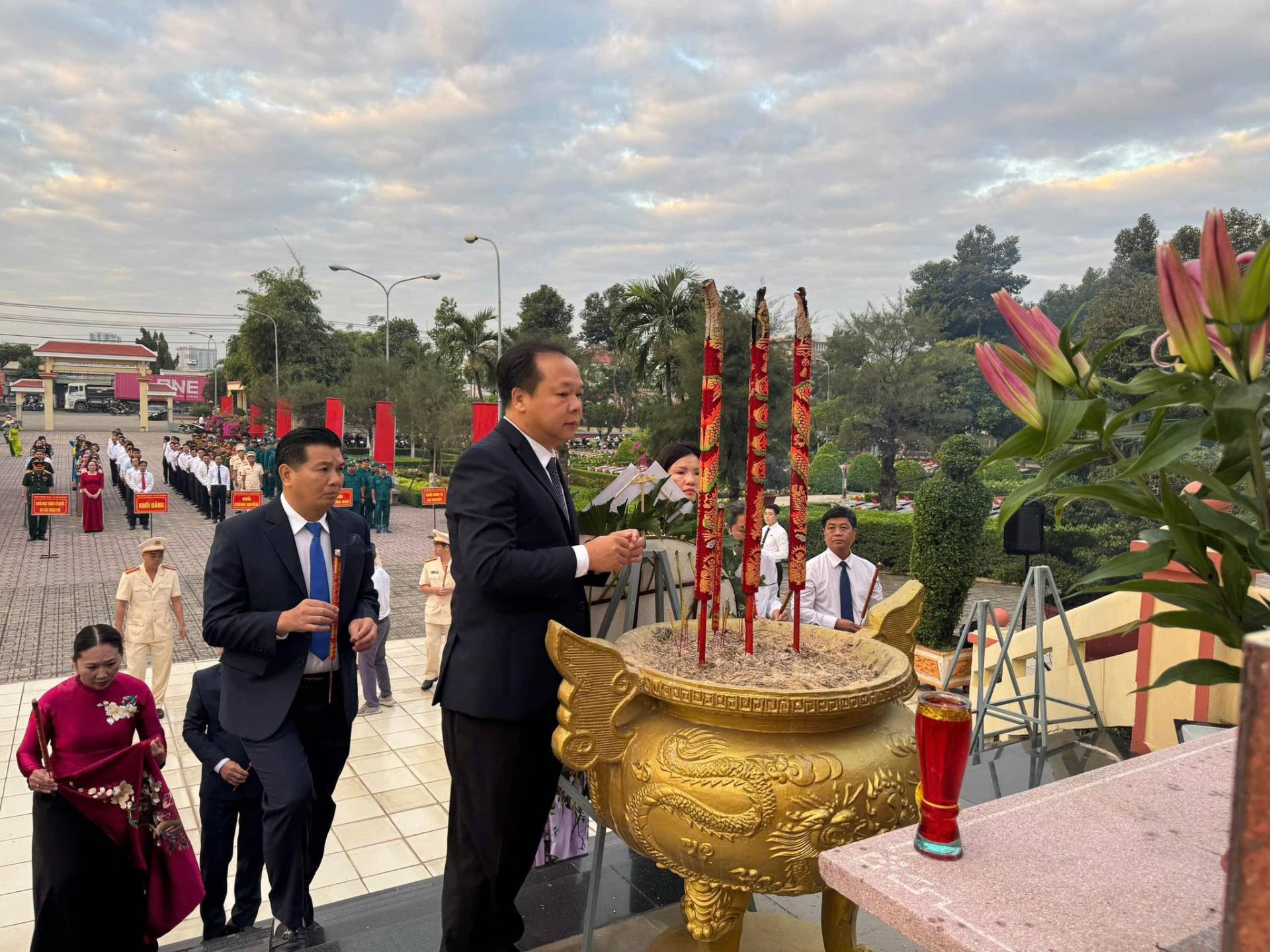 C&oacute; thể l&agrave; h&igrave;nh ảnh về đền thờ