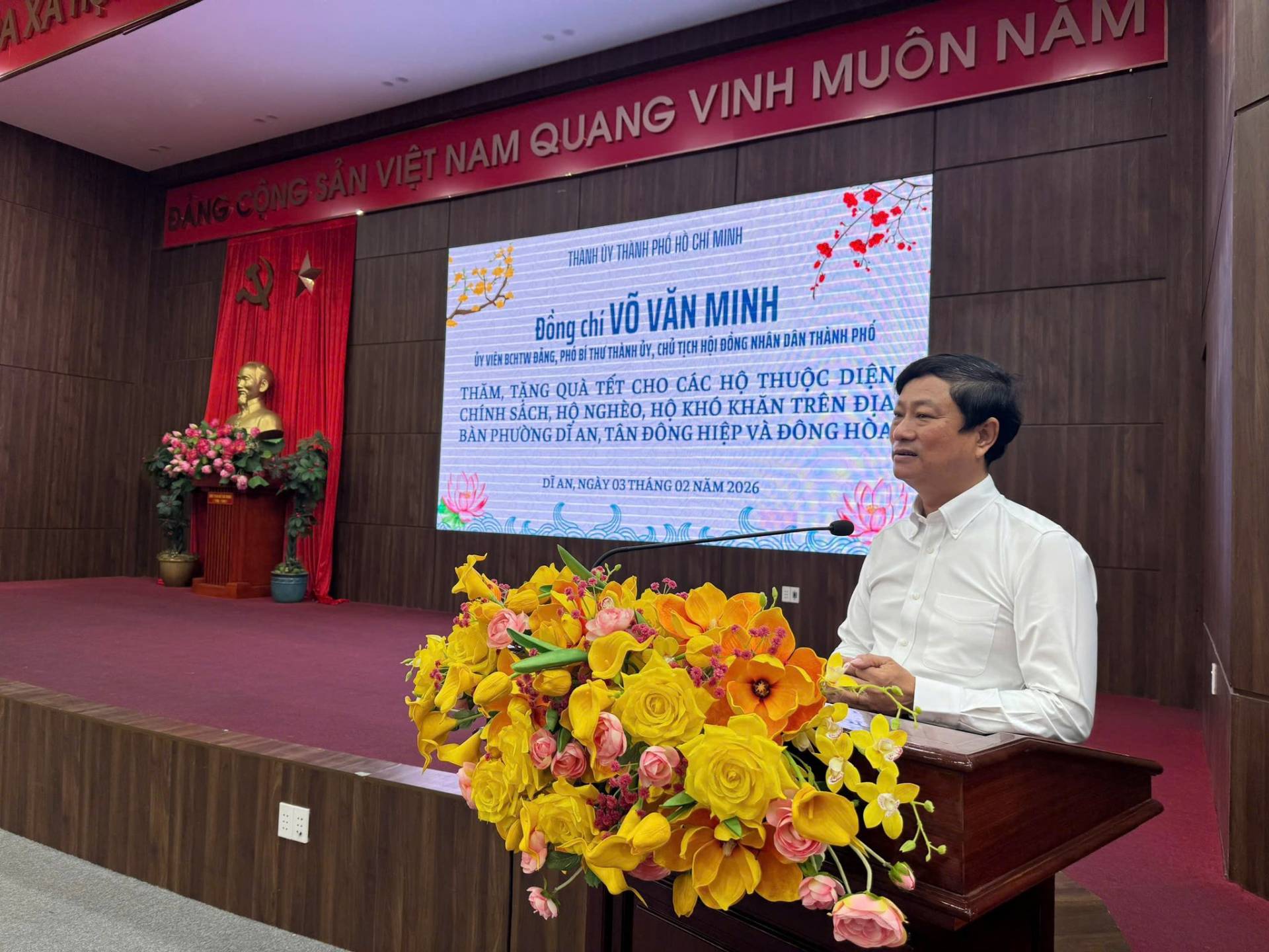 C&oacute; thể l&agrave; h&igrave;nh ảnh về đền thờ v&agrave; văn bản