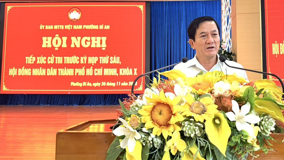 C&oacute; thể l&agrave; h&igrave;nh ảnh về &lrm;c&aacute;i bục v&agrave; &lrm;văn bản cho biết '&lrm;ỦY BAN MTTQ VIỆT NAM PHƯ&Ugrave;NG D&Iacute; AN HỘI NGHỊ TIẾP &Chi;ύ&sigmaf; CỬ TRI TRƯỨC KỲ HOP THỨ S&Aacute;U, HỘI B&Oacute;NG NH&Acirc;N D&Acirc;N THẢNH PHỐ H&Oacute; CH&Iacute; MINH, KHOA X 1 26 TAA, وفوه PY&lrm;'&lrm;&lrm;