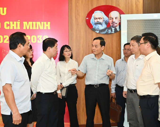 CHUẨN BỊ ĐẠI HỘI ĐẠI BIỂU ĐẢNG BỘ TP.HỒ CHÍ MINH