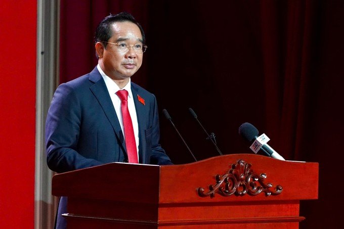 THÔNG QUA NGHỊ QUYẾT VỚI 30 CHỈ TIÊU PHÁT TRIỂN