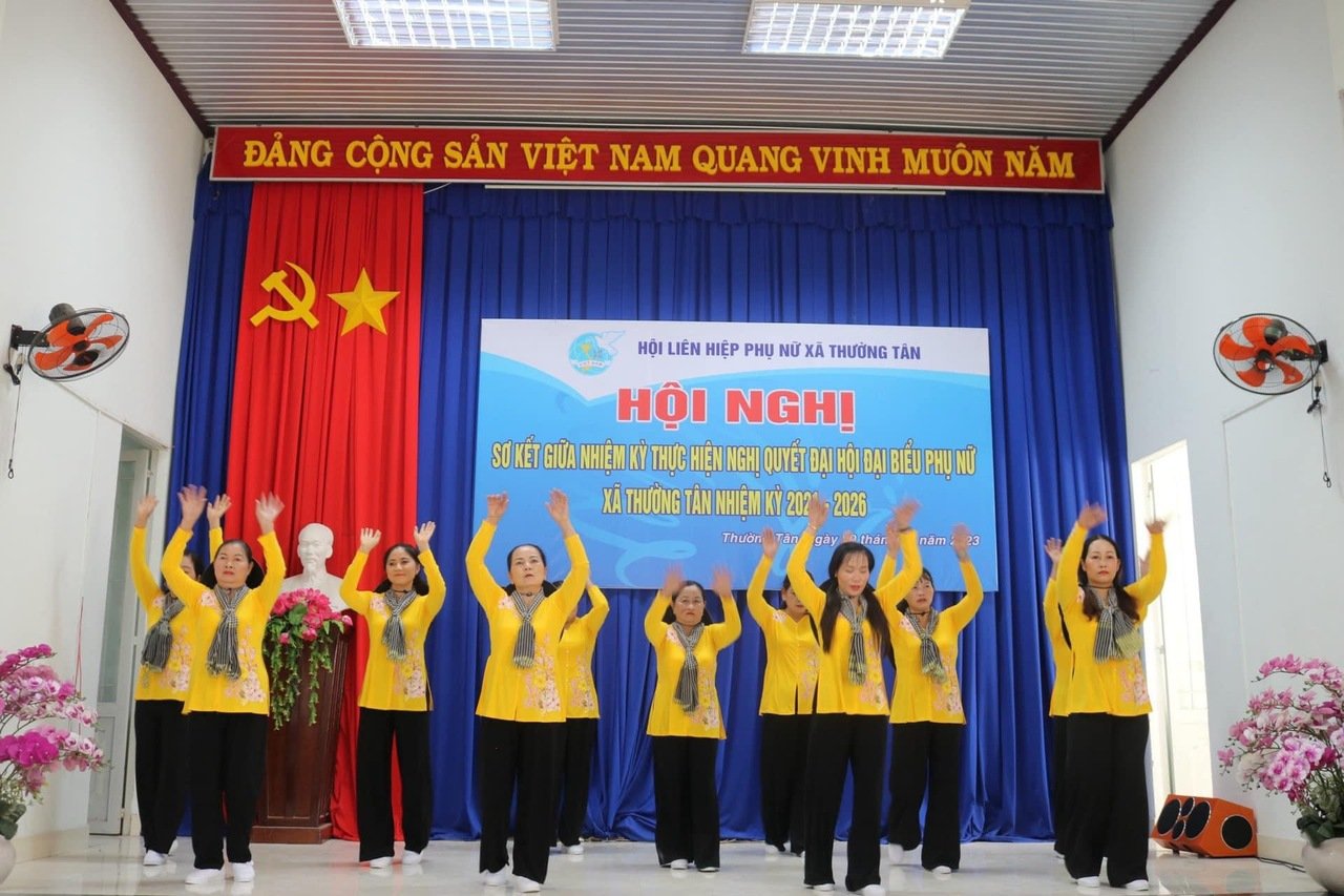 Hội nghị sơ kết giữa nhiệm kỳ của Hội LHPN xã Thường Tân nhiệm kỳ 2021 - 2016
