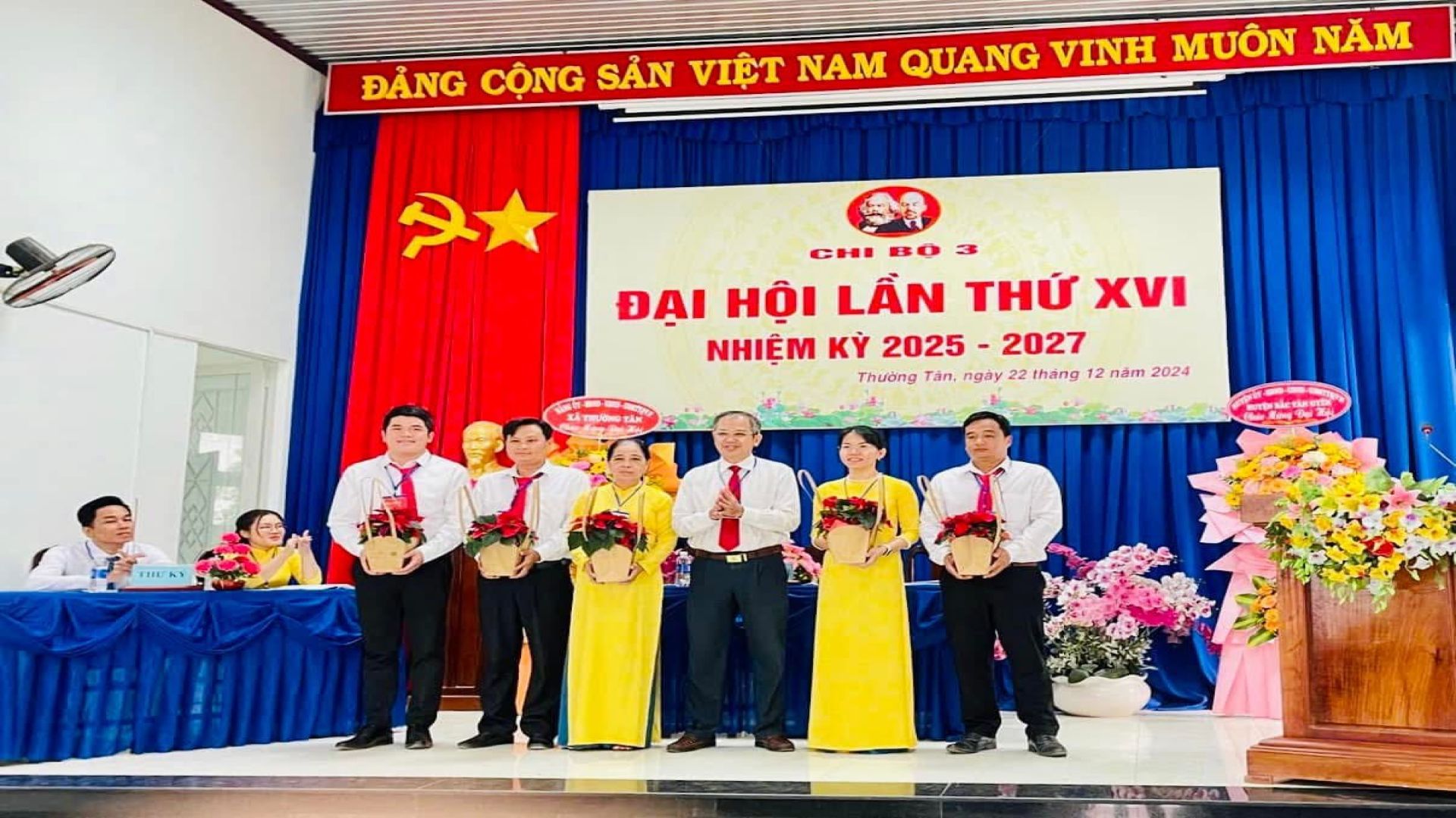 XÃ THƯỜNG TÂN TỔ CHỨC ĐẠI HỘI ĐIỂM CHO CÁC CHI BỘ TRỰC THUỘC NHIỆM KỲ 2025 - 2027