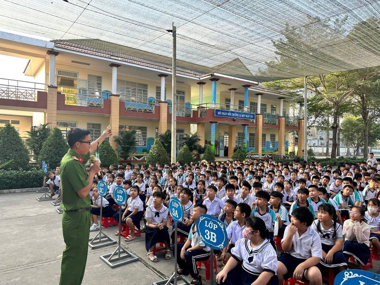 TUYÊN TRUYỀN PHÒNG CHỐNG MA TUÝ HỌC ĐƯỜNG, TÁC HẠI CỦA THUỐC LÀ ĐIỆN TỬ CHO THANH THIẾU NHI NĂM 2024