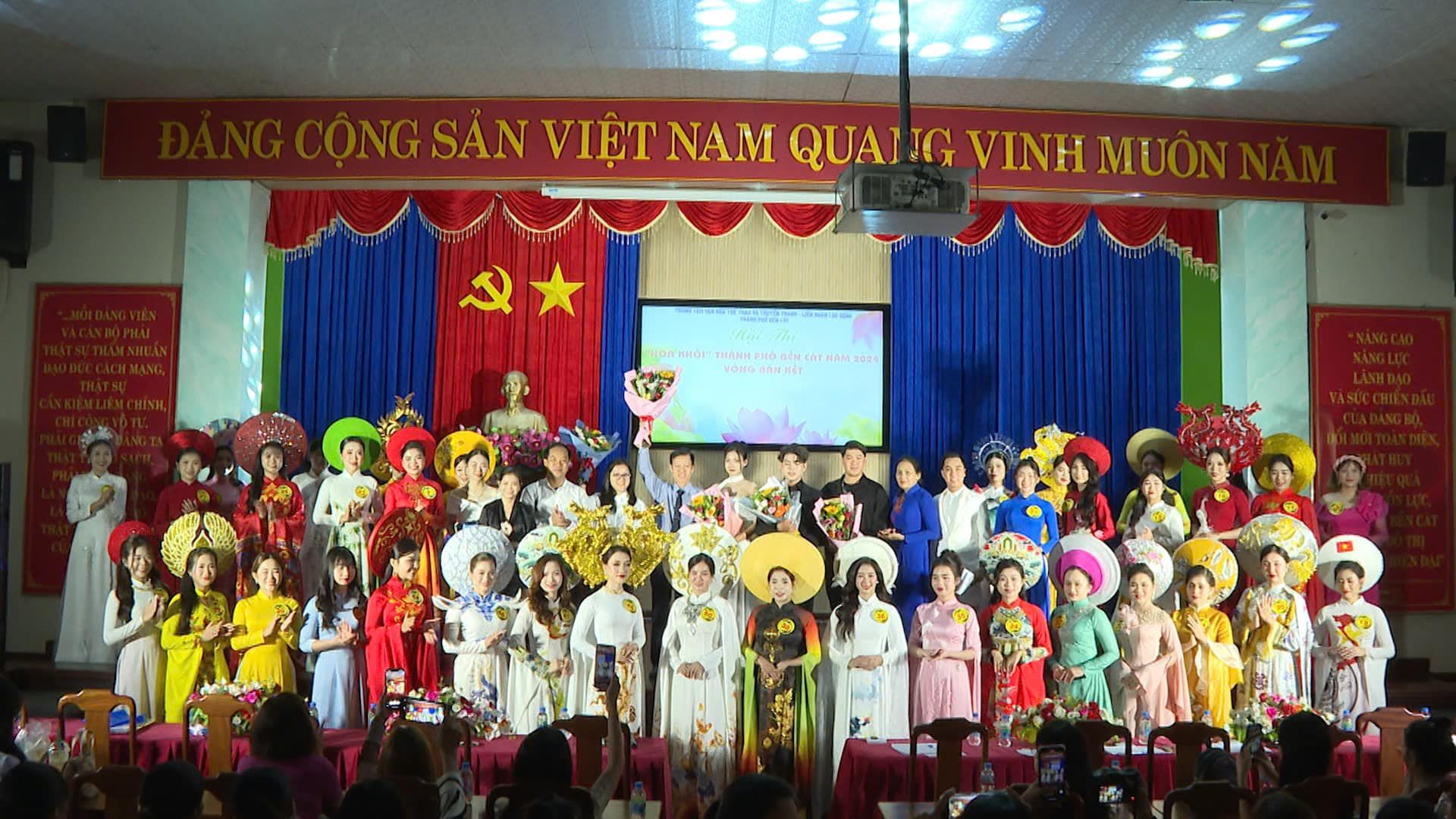 Có thể là hình ảnh về văn bản