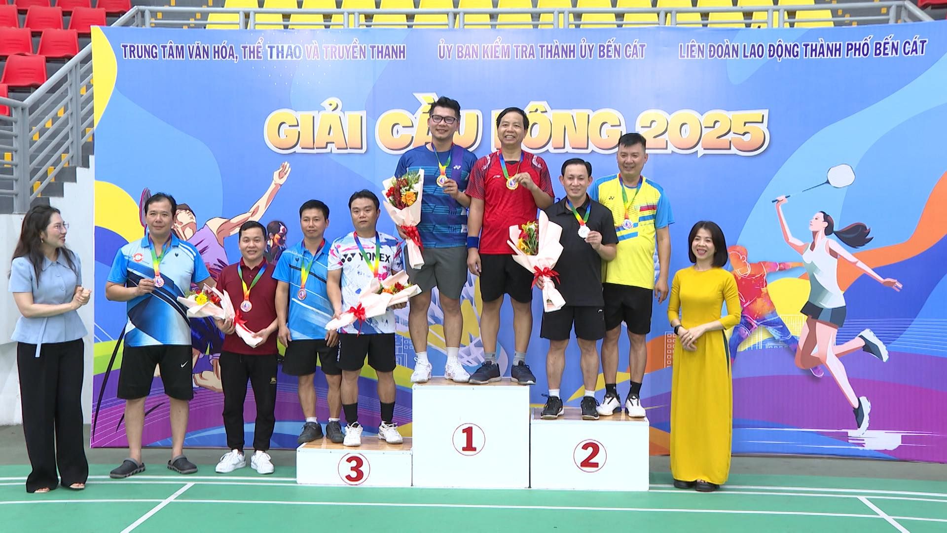 Có thể là hình ảnh về 11 người, mọi người đang chơi bóng chuyền và văn bản cho biết 'TRUNG TÂM VÂN HỒA, THÊ THAO! VA TRUYỀN TRUYỂNTHANH THANH ỦY BAN KEM TRA THÀNH ỦY BỂN Y.BANRIÉMTRATHÂNHÜYBENCÁT CẤT ENCẤT LIÊN ĐOAN LAO ĐỘNG THÀNH PHỔ BẾN CẤT GIẢI GIẢICIJOÔNG CÊJ ÔNG 2025 1 3 2'