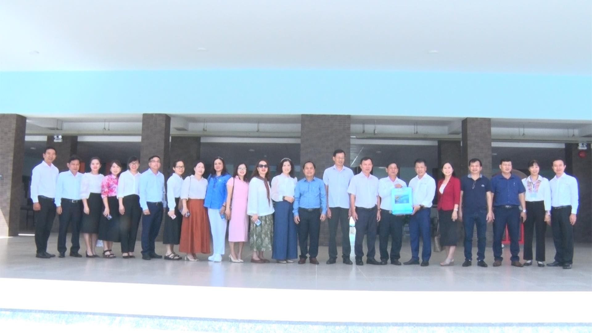 Có thể là hình ảnh về 20 người