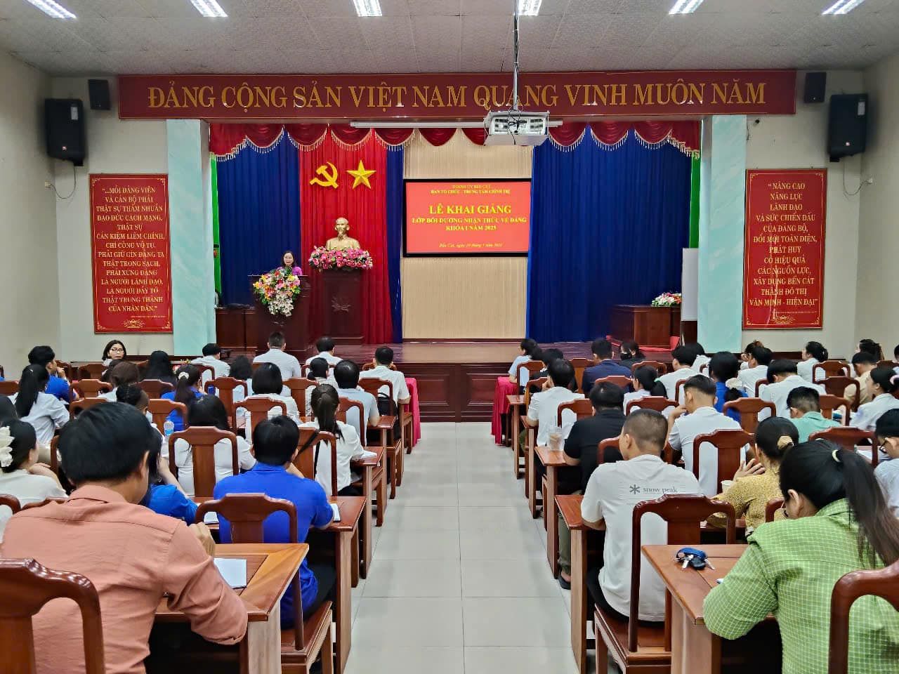 C&oacute; thể l&agrave; h&igrave;nh ảnh về văn bản