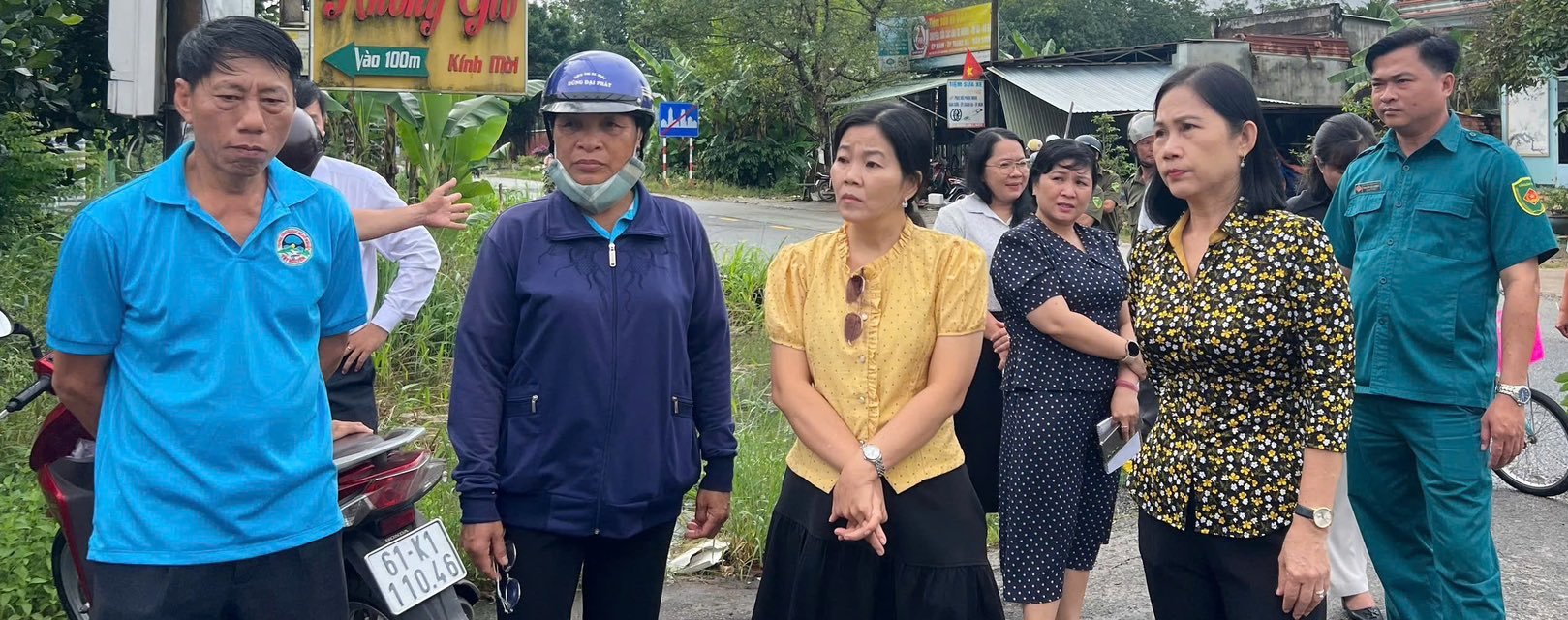 Phường Bến Cát khảo sát thực tế tình hình ngập úng trên địa bàn