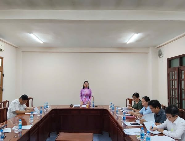 Phó Chủ tịch UBND thành phố làm việc với Đảng ủy phường Mỹ Phước về xây dựng dự thảo Văn kiện Đại hội đại biểu Đảng bộ phường Bến Cát, nhiệm kỳ 2025 - 2030