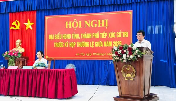 Đại biểu HĐND tỉnh, thành phố tiếp xúc cử tri phường An Tây trước kỳ họp thường lệ giữa năm 2025