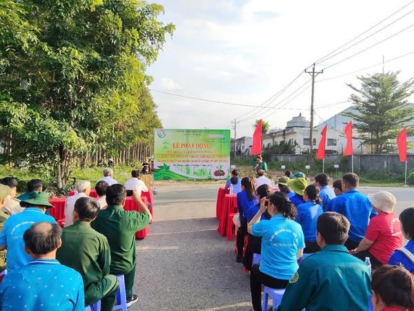 Mỹ Phước phát động "Tết trồng cây đời đời nhớ ơn Bác Hồ" và trồng cây phân tán năm 2025