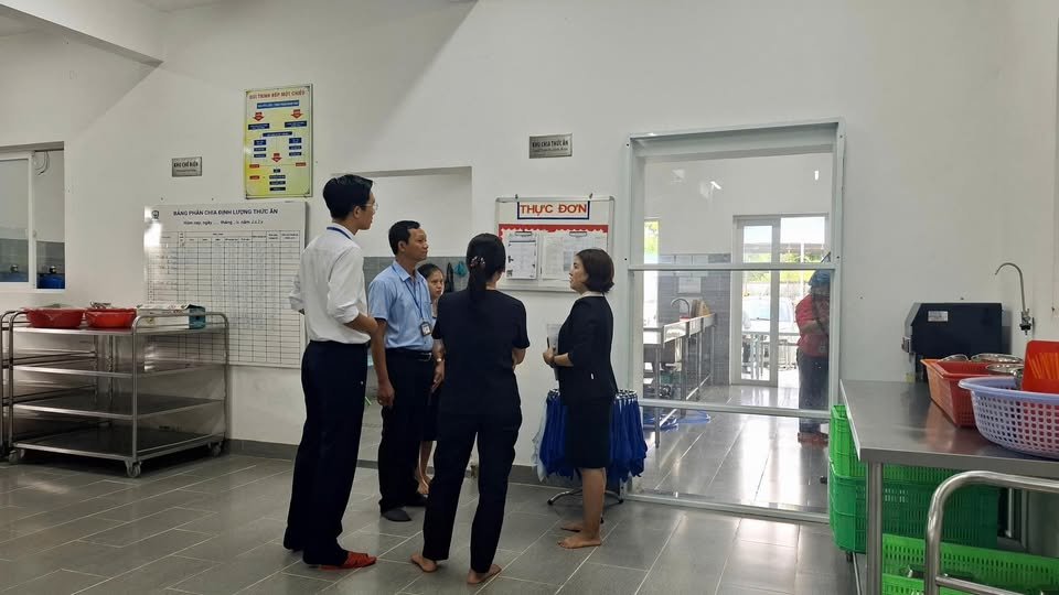 Bến Cát kiểm tra an toàn vệ sinh thực phẩm 131 cơ sở
