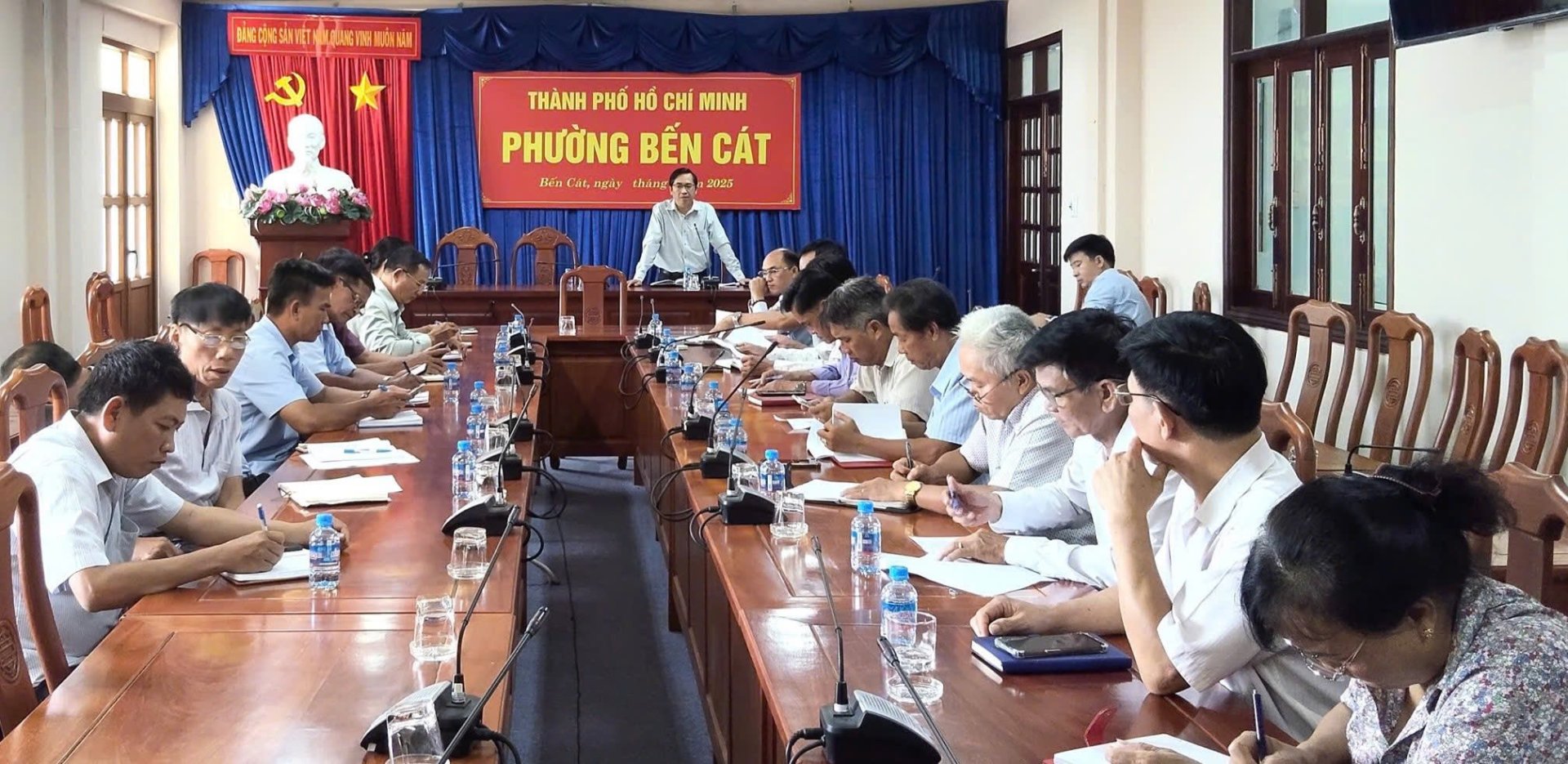 Thường trực HĐND phường Bến Cát lấy ý kiến các đại biểu về nội dung chuyên đề giám sát của HĐND năm 2026