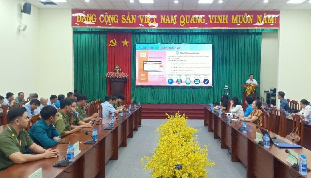 Phường Bến Cát tập huấn kỹ năng công nghệ số