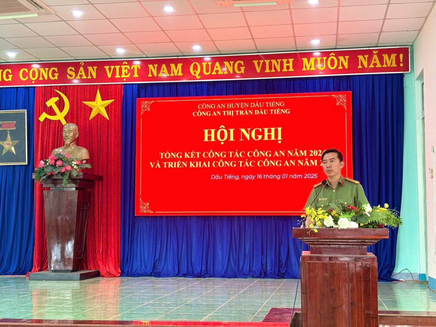 ĐC Nguyễn Thanh Sơn, Phó trưởng Công an Huyện phát biểu chỉ đạo họi nghi