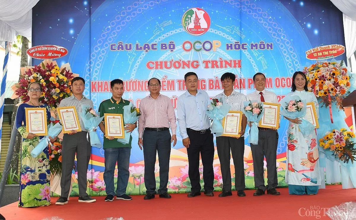 TP. Hồ Ch&iacute; Minh: Trao chứng nhận 20 sản phẩm OCOP 3 sao