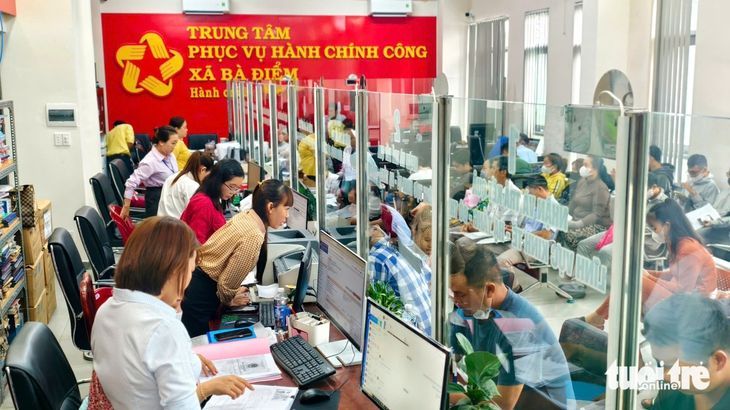 B&agrave; Điểm - x&atilde; đ&ocirc;ng d&acirc;n bậc nhất TP.HCM: 2 ng&agrave;y sau s&aacute;p nhập đ&atilde; giải quyết hơn 600 hồ sơ - Ảnh 8.