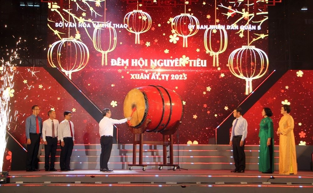 Rộn ràng vào hội Nguyên Tiêu ngày Rằm tháng Giêng