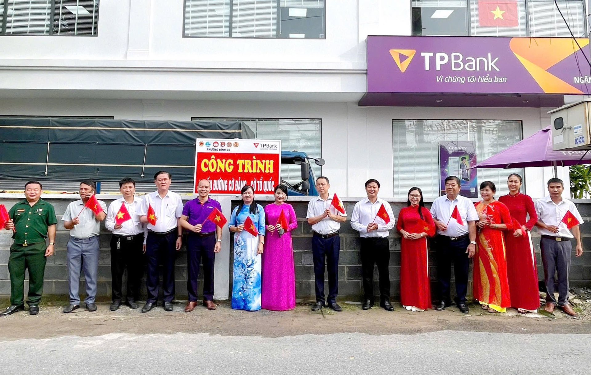 PHƯỜNG BÌNH CƠ TỔ CHỨC LỄ KHÁNH THÀNH CÔNG TRÌNH "TUYẾN ĐƯỜNG CỜ ĐẢNG - CỜ TỔ QUỐC