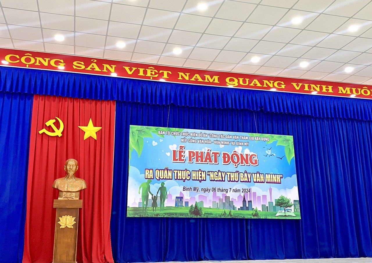 Xã Bình Mỹ: Ra quân hưởng ứng “Ngày thứ 7 văn minh”