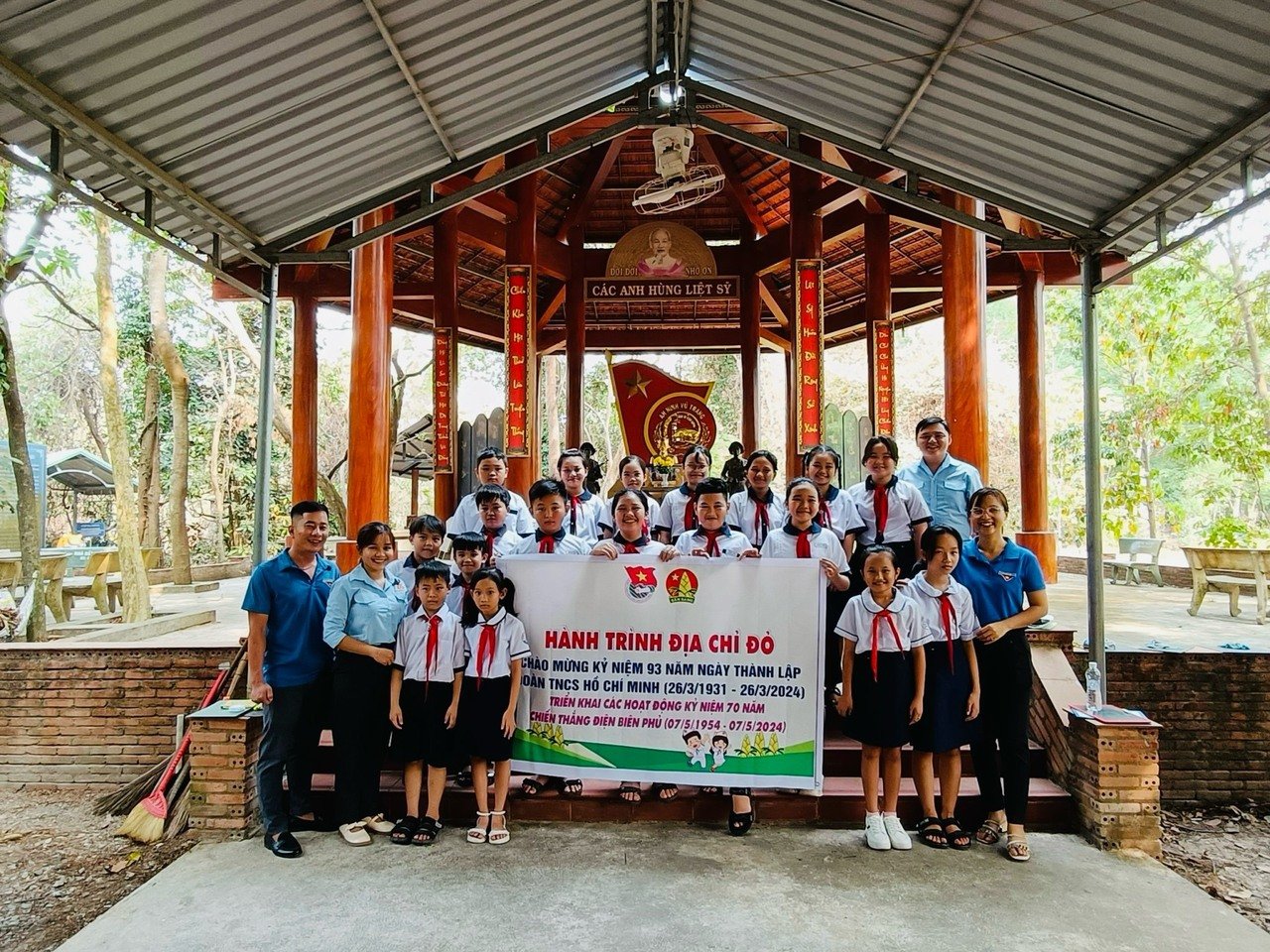 NHÂN DÂN BÌNH MỸ TỰ HÀO TRỞ THÀNH XÃ ĐẦU TIÊN CỦA TỈNH ĐƯỢC GIẢI PHÓNG TRONG CUỘC TIẾN CÔNG MÙA KHÔ 1974-1975, CŨNG NHƯ TRONG CHIẾN DỊCH HỒ CHÍ MINH LỊCH SỬ TRÊN ĐỊA BÀN CỦA TỈNH!